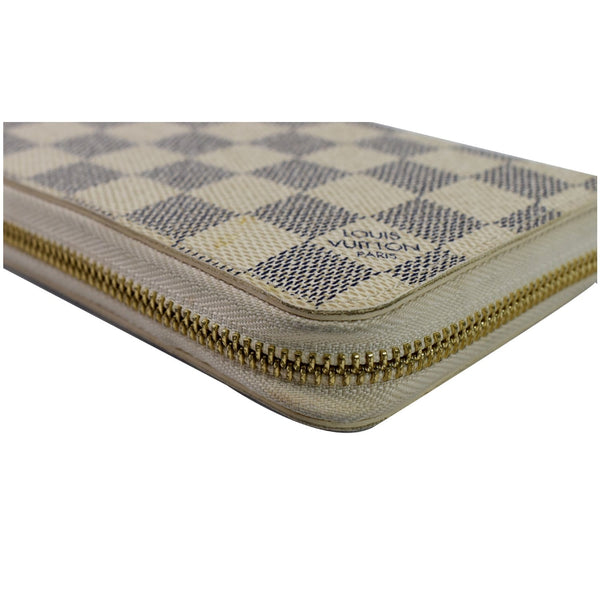 Louis Vuitton Damier Azur Zippy Long Wallet White zip closure