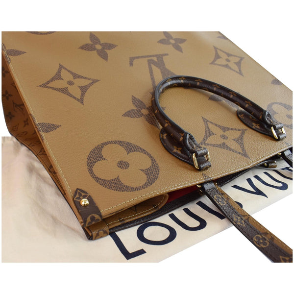 Louis Vuitton Onthego GM Reverse Monogram Giant Bag - top round handle