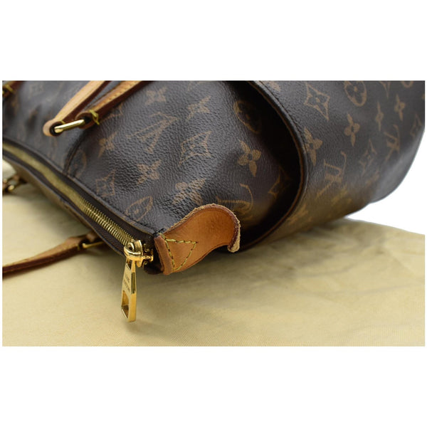 Louis Vuitton Totally MM Monogram Canvas Shoulder Handbag