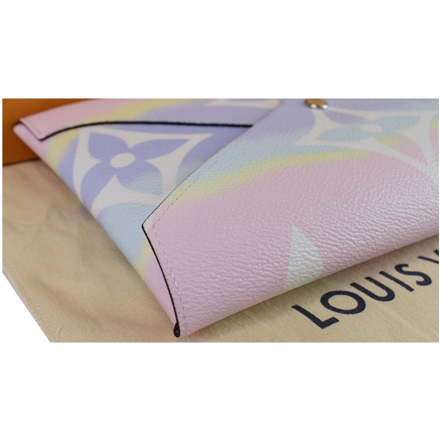 LOUIS VUITTON LV Escale Kirigami Pochette Large – Bag Religion