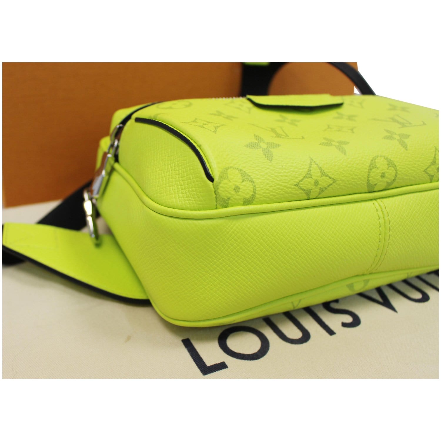 Handbags Louis Vuitton LV Oitdoor Messenger Green
