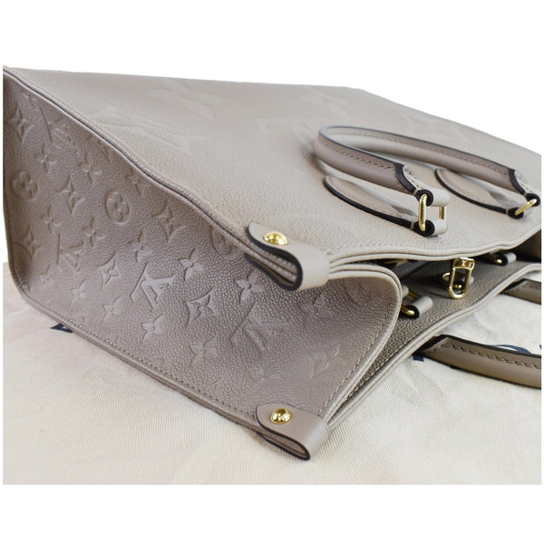 Louis Vuitton Onthego MM Shoulde Handbag Tourterelle
