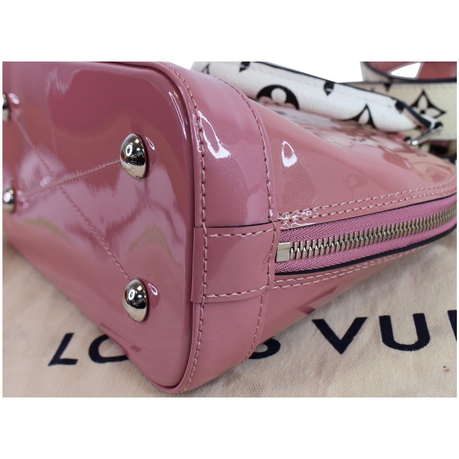 Alma Bb Pink Patent Leather Cross Body Bag