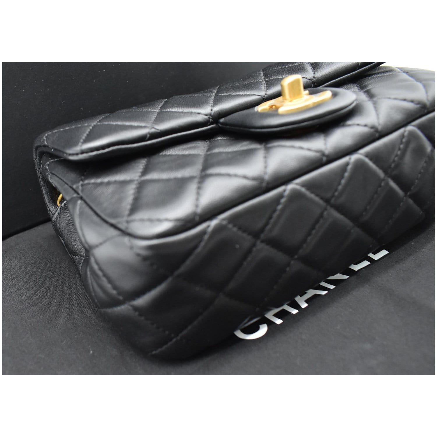 CHANEL Lambskin Quilted Mini CC Pearl Crush Flap Pink