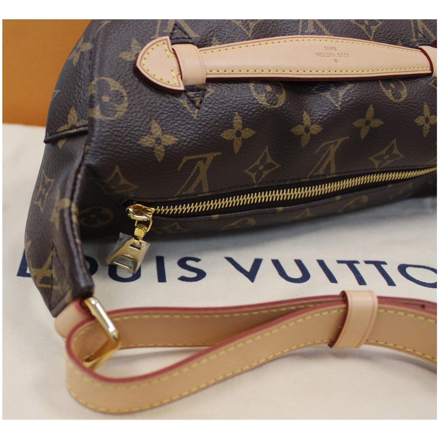 Louis Vuitton Bumbag Monogram Brown in Coated Canvas with Gold-tone - GB