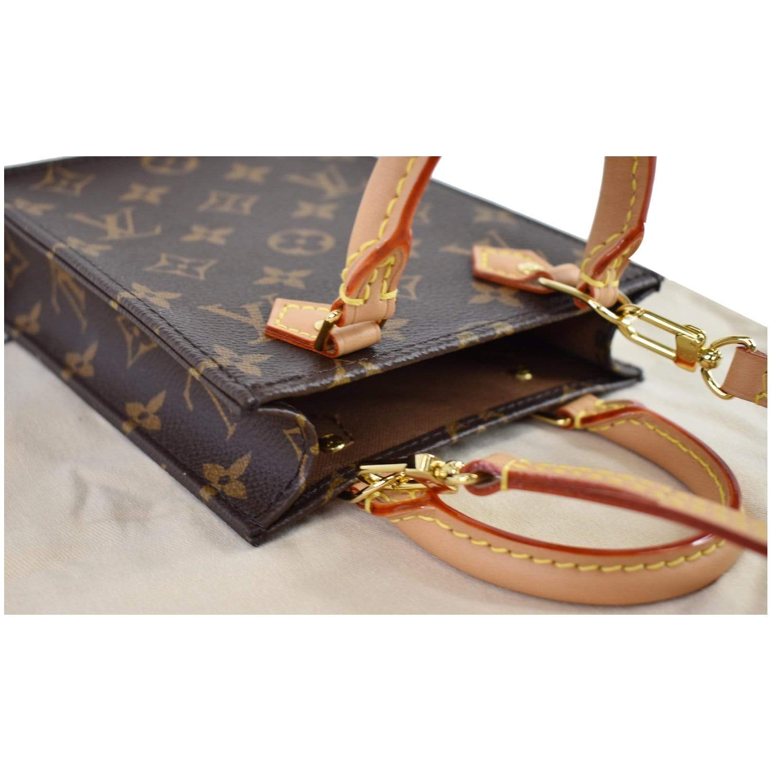 Louis Vuitton Petit Sac Plat Bag Review 👜