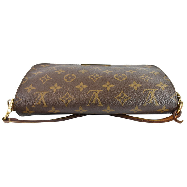 LOUIS VUITTON Favorite MM Monogram Canvas Crossbody Bag Brown