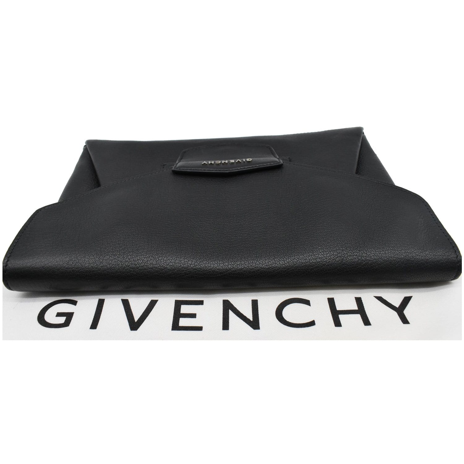 GIVENCHY Antigona Envelope Leather Clutch Black