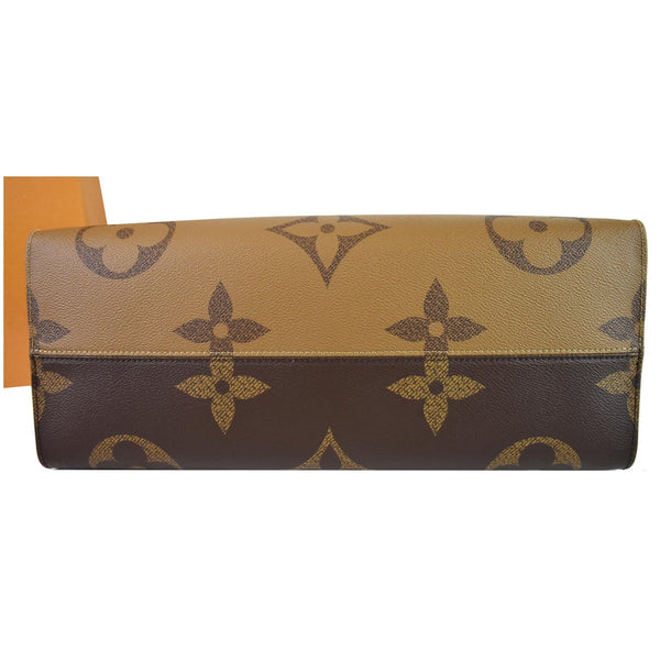 Louis Vuitton Onthego GM Reverse Monogram bag bottom