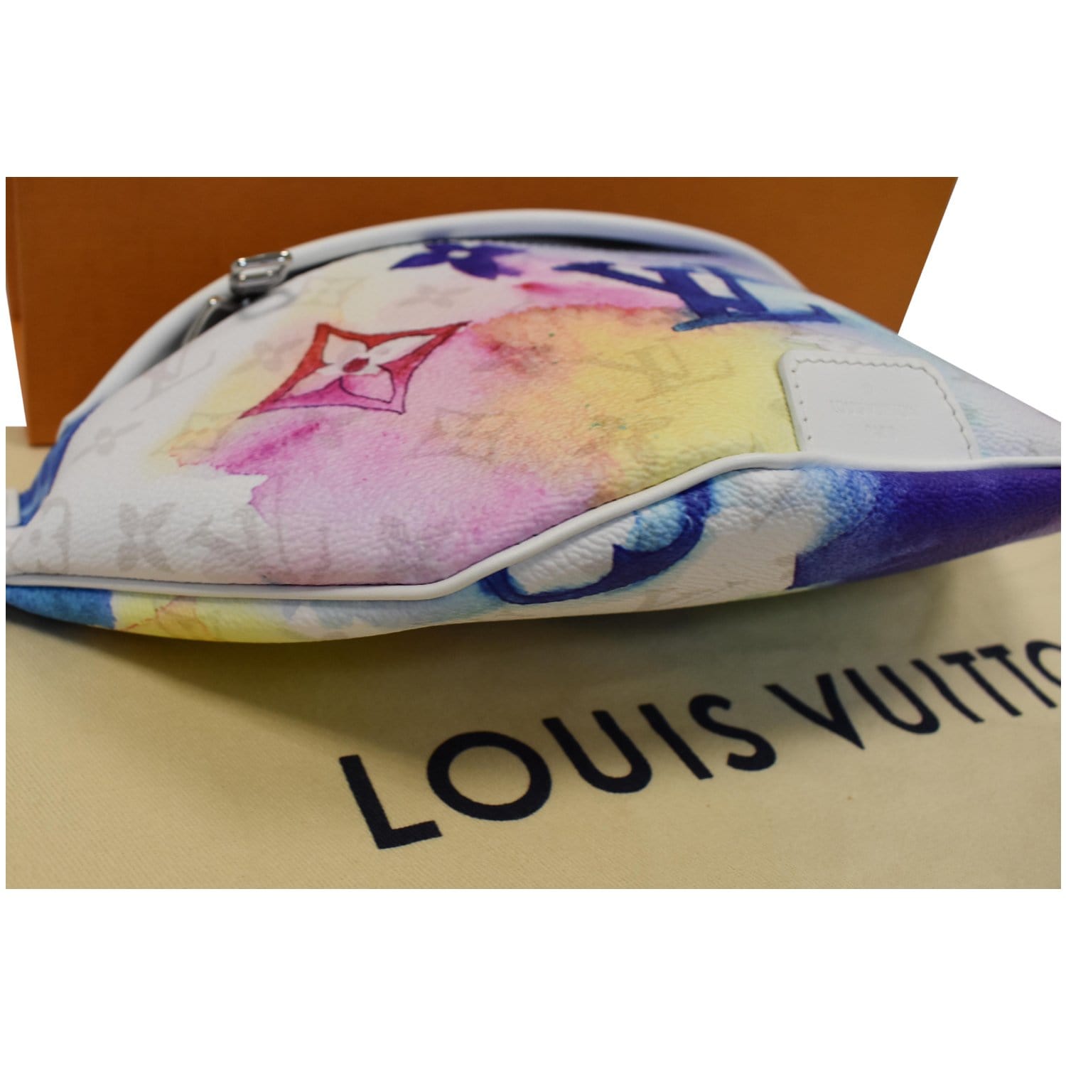 Louis Vuitton Discovery Bumbag Limited Edition Monogram Watercolor Canvas  PM Multicolor 210000304