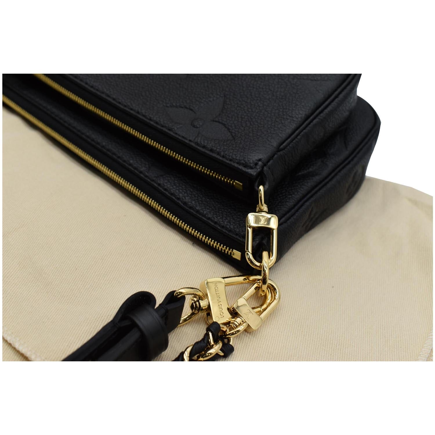 Multi pochette accessoires leather handbag Louis Vuitton Black in Leather -  32063329
