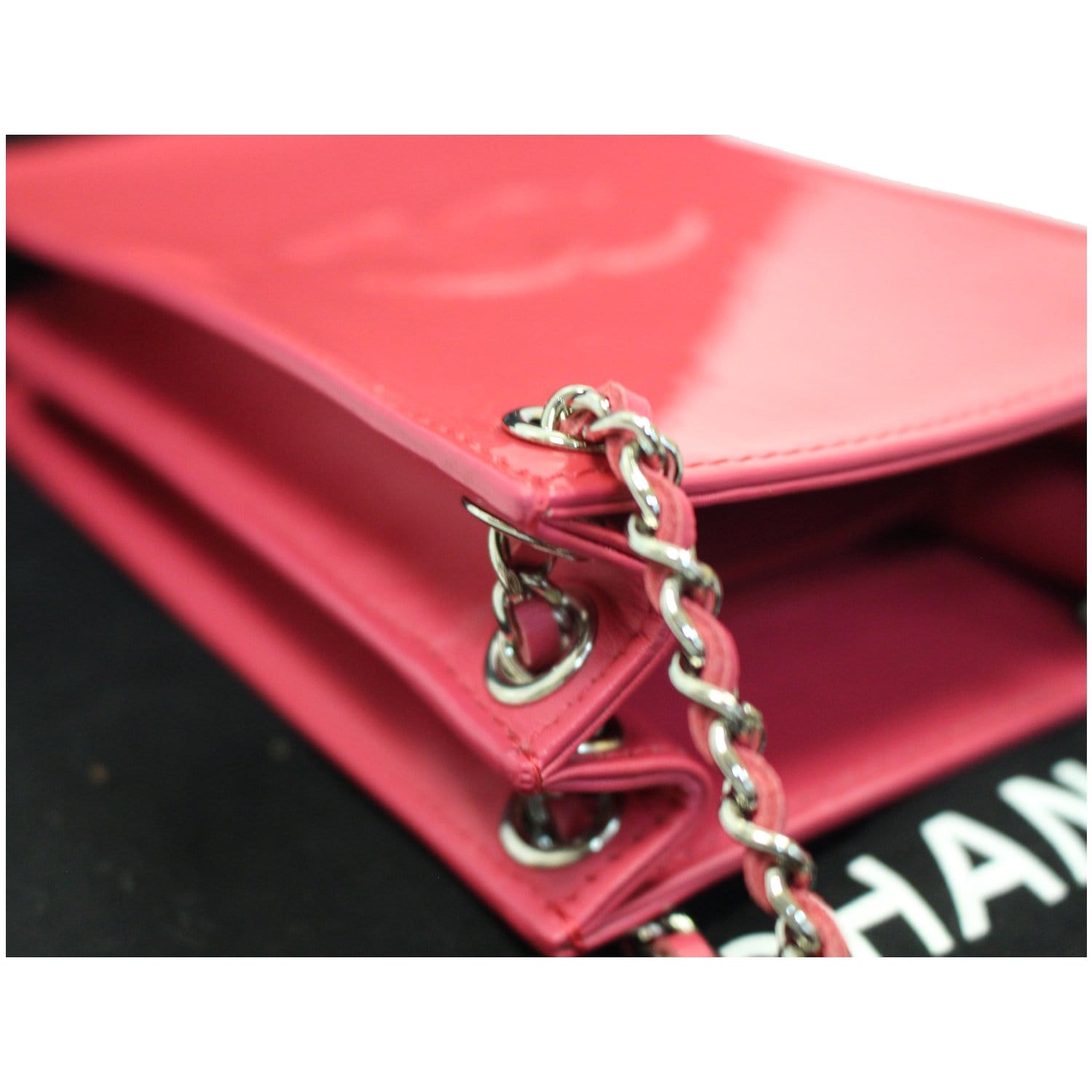 Chanel O-Phone Holder Patent Leather Crossbody Bag Red