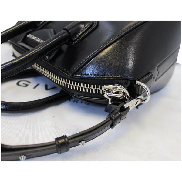 GIVENCHY Antigona Small Calfskin Leather Shoulder Bag Black