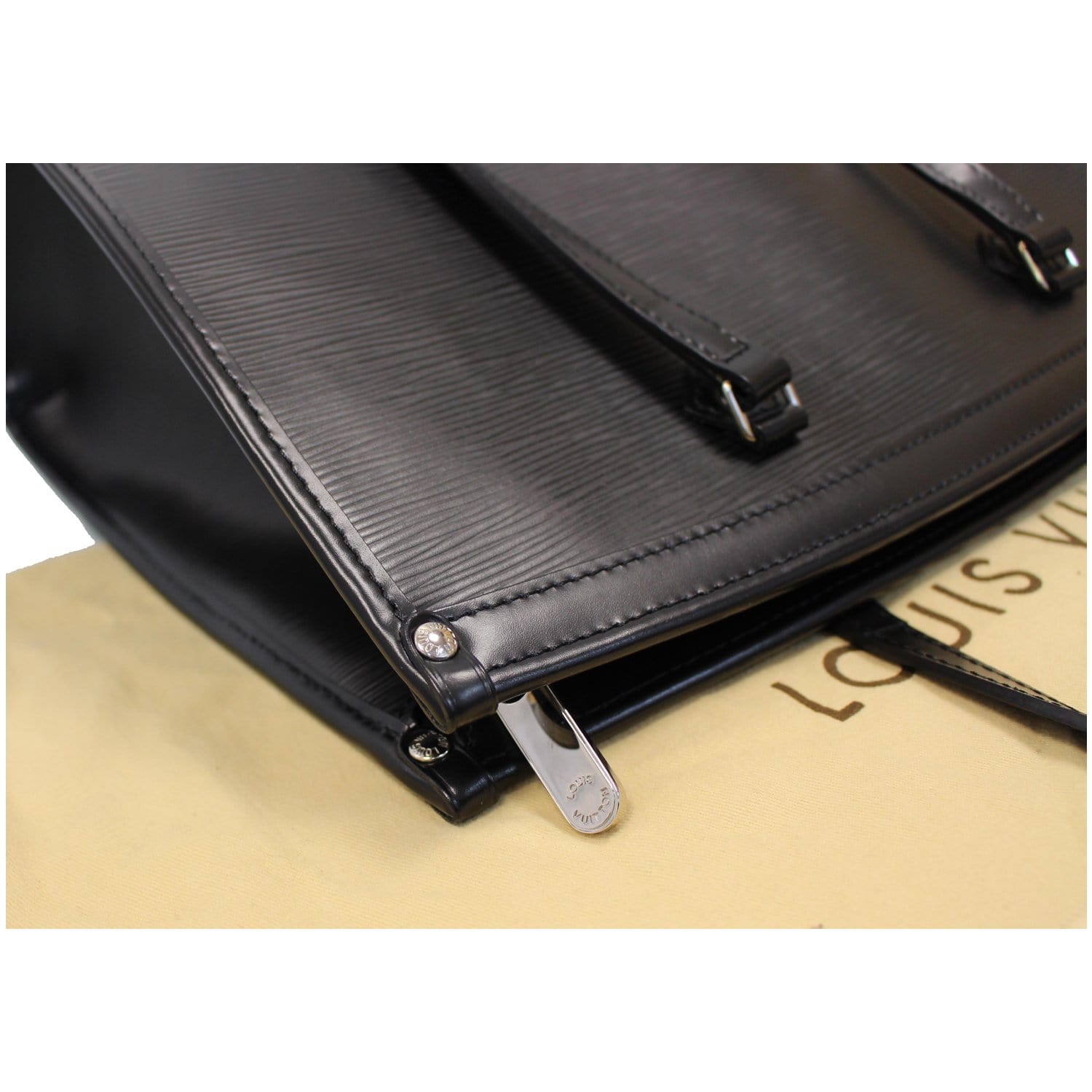 Louis Vuitton Black Epi Madeleine GM Leather ref.959536 - Joli Closet