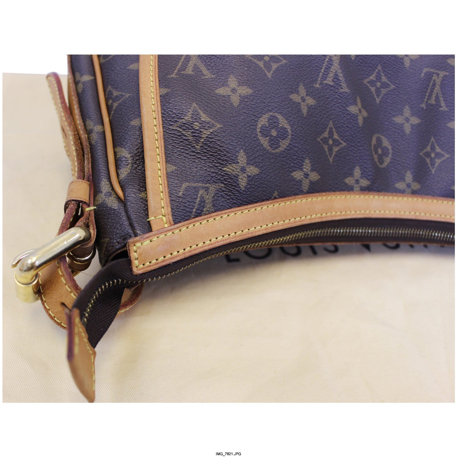 Tulum leather crossbody bag Louis Vuitton Multicolour in Leather