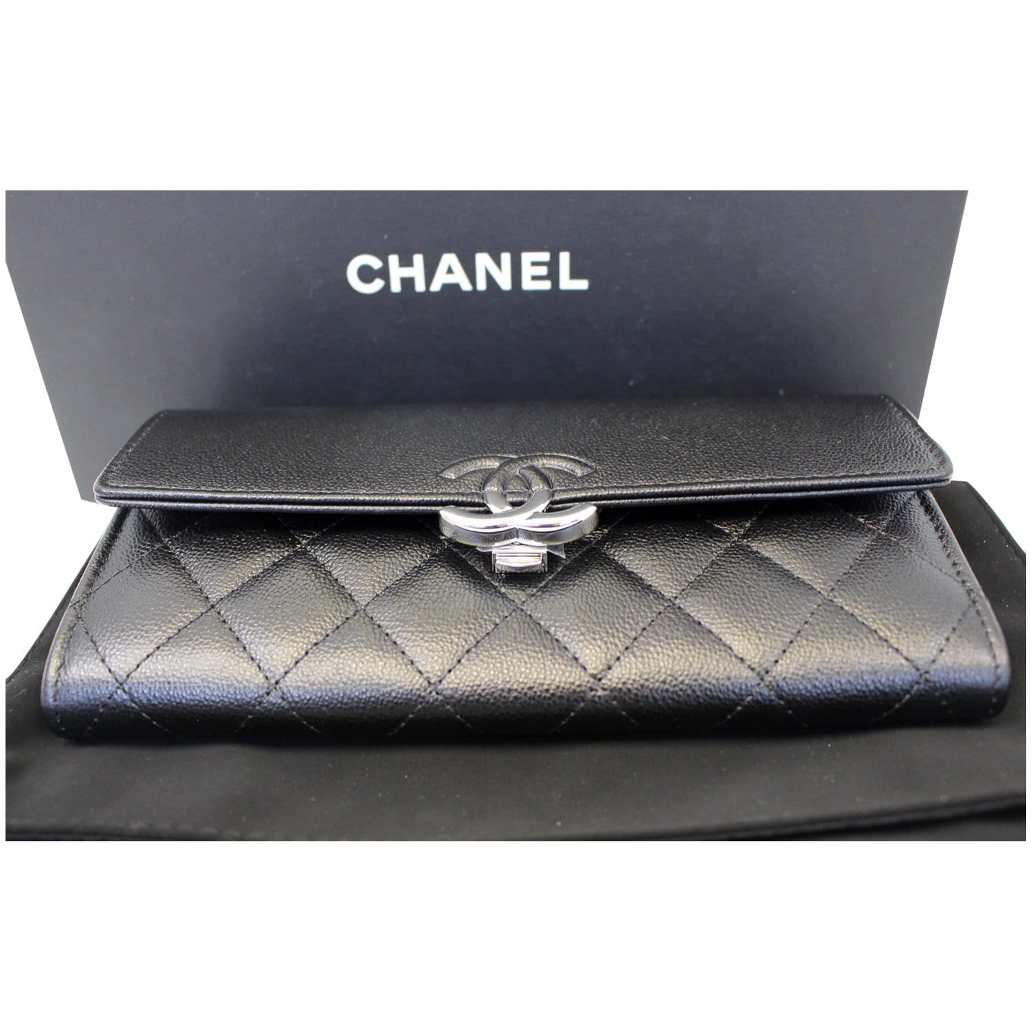 Chanel Flap Wallet in Metallic Silver lambskin leather and Gold-tone  interior For Sale at 1stDibs
