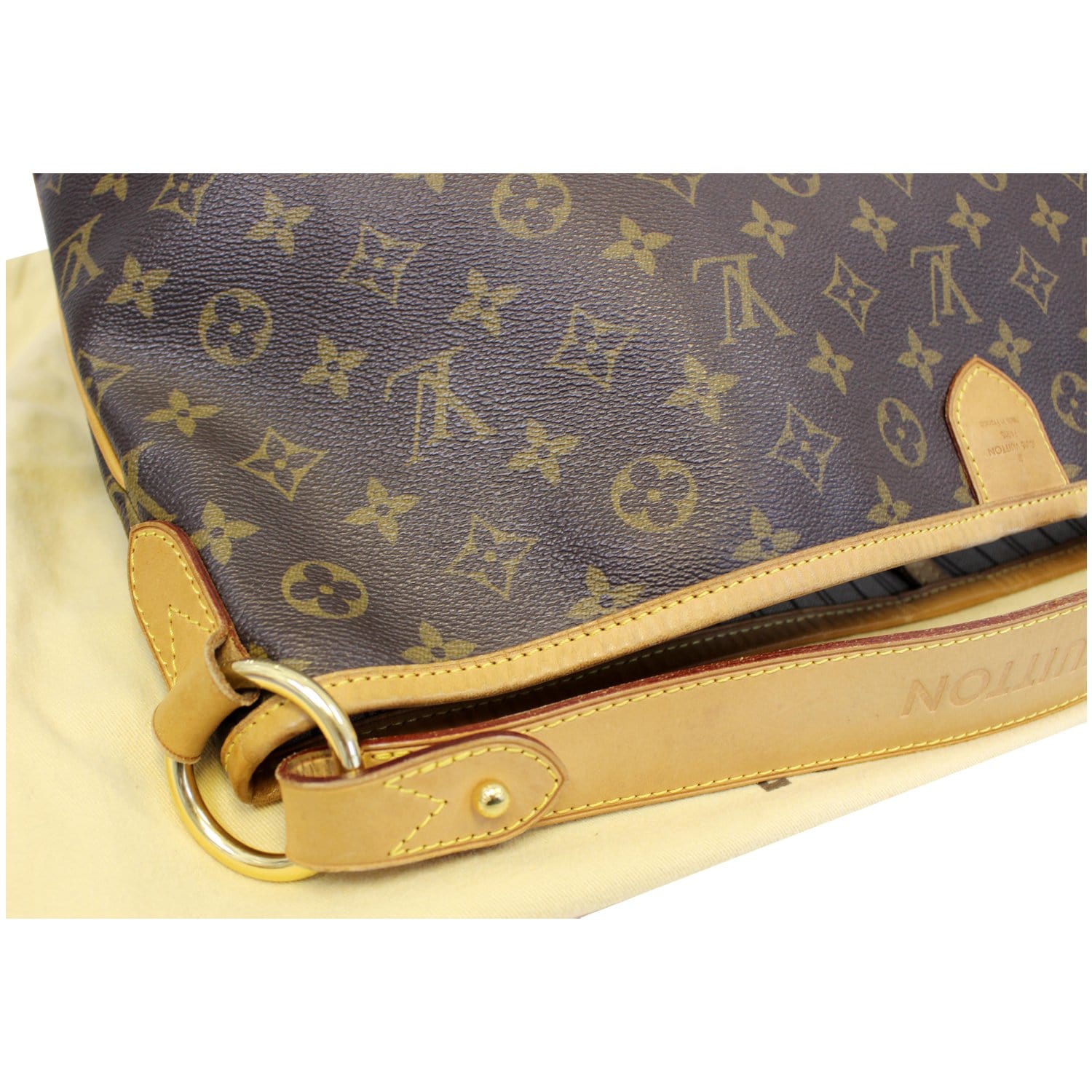 Delightful cloth handbag Louis Vuitton Brown in Cloth - 18179780