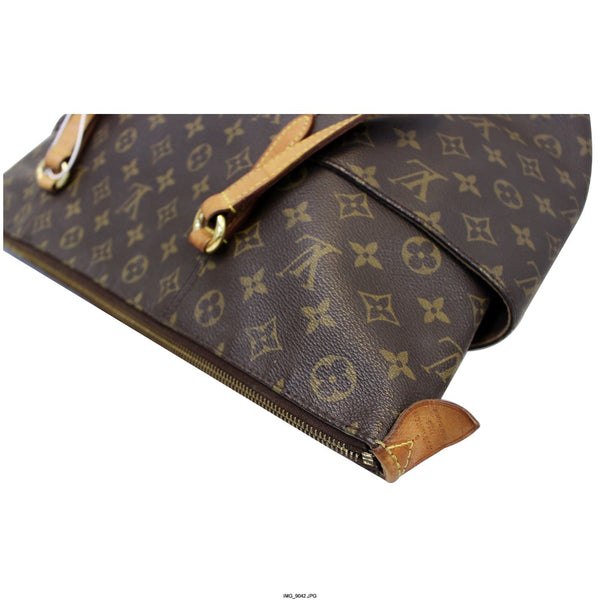 LOUIS VUITTON Totally GM Monogram Canvas Tote Shoulder Bag