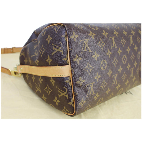 Louis Vuitton Speedy 30 Bandouliere Monogram Canvas Bag - bag corner 