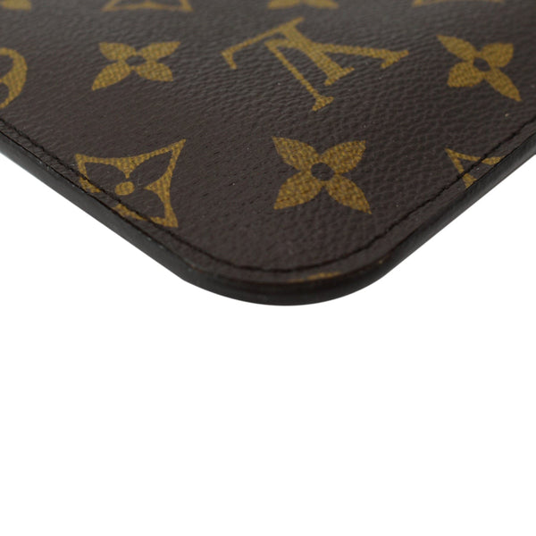 LOUIS VUITTON Neverfull Monogram Canvas Pochette Wristlet Pouch Brown