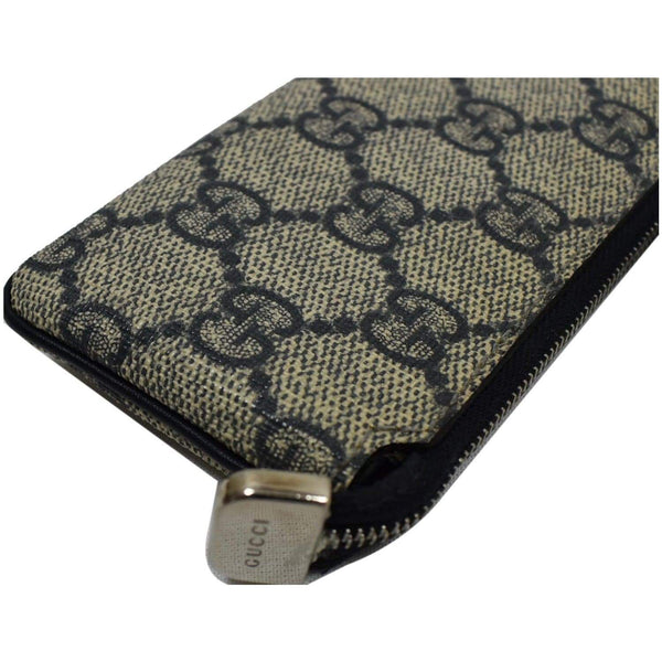 Gucci GG Supreme Monogram Key Case Beige - Gucci tag