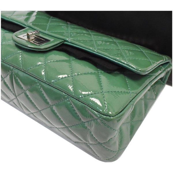 Chanel 2.55 Reissue Double Flap Patent Leather Bag Green - corner preview