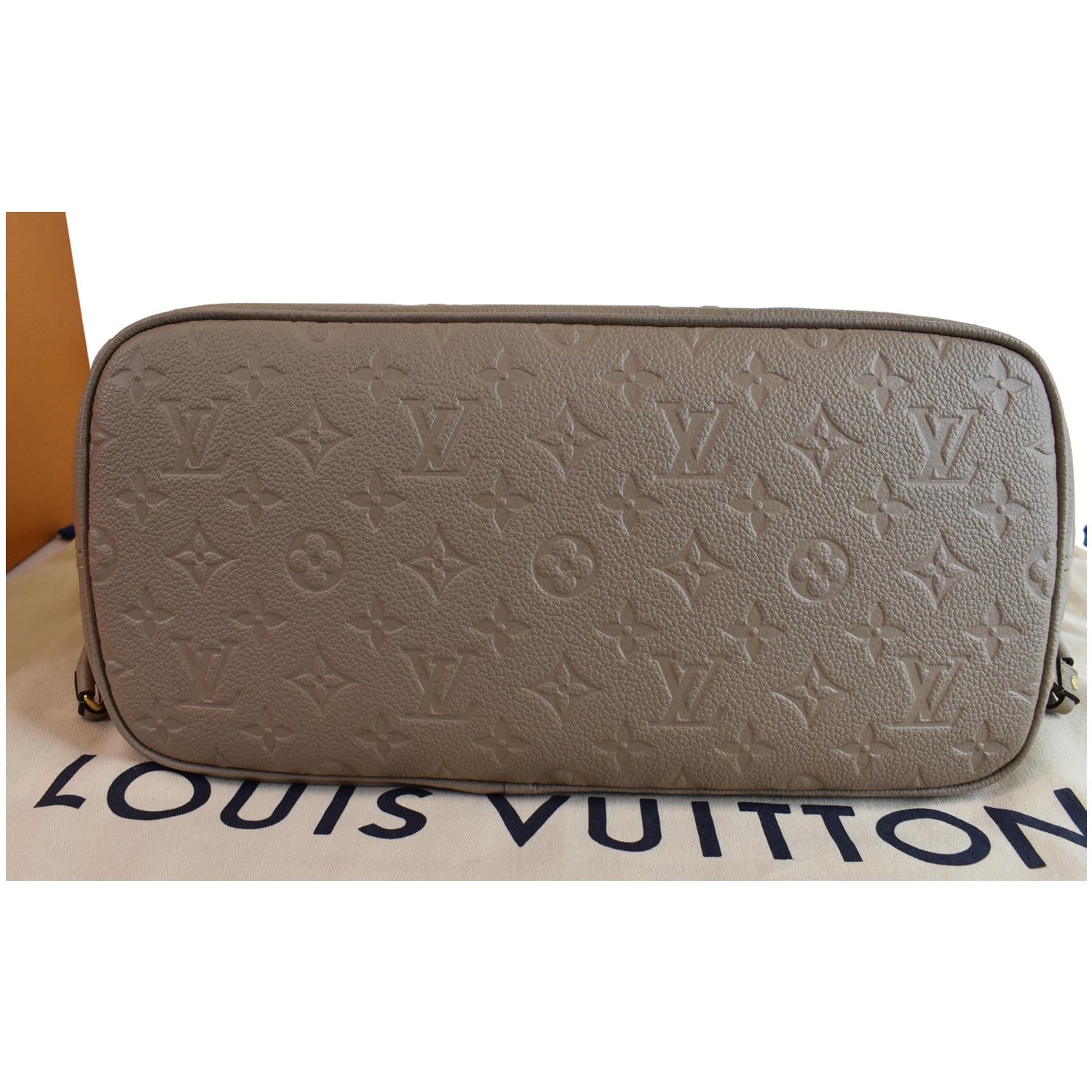 Louis Vuitton Limited Beige Monogram Empreinte Neverfull Pochette MM or GM  46lk3 For Sale at 1stDibs