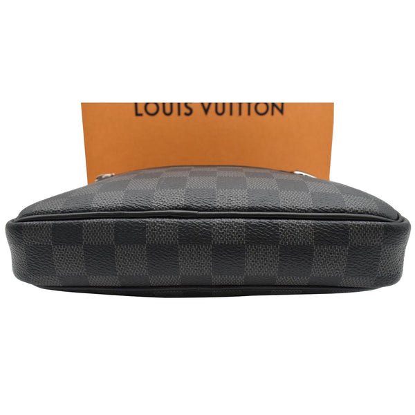 LOUIS VUITTON Scott Damier Graphite Messenger Bag Black