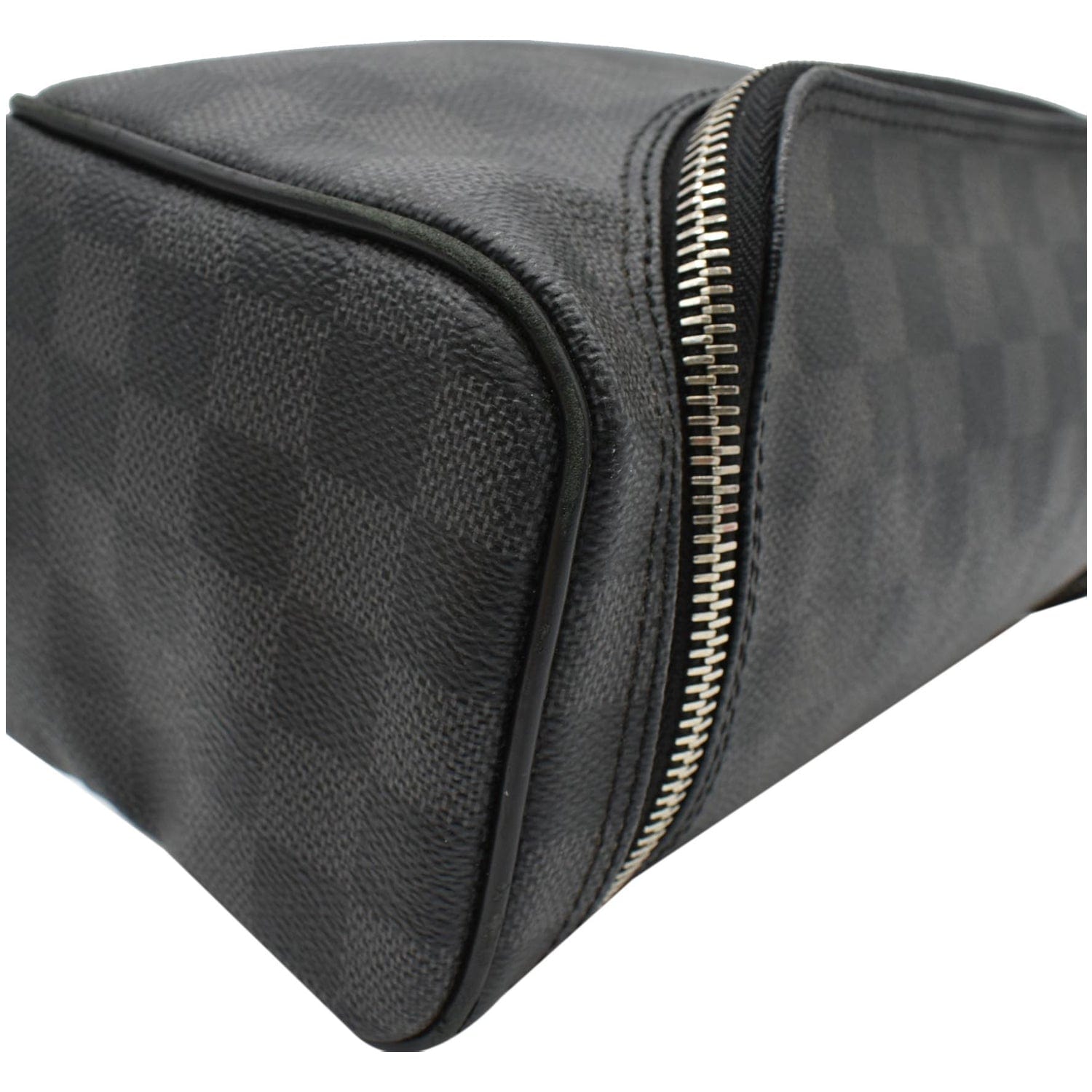 Louis Vuitton Pouch for Men Black Leather ref.84217 - Joli Closet