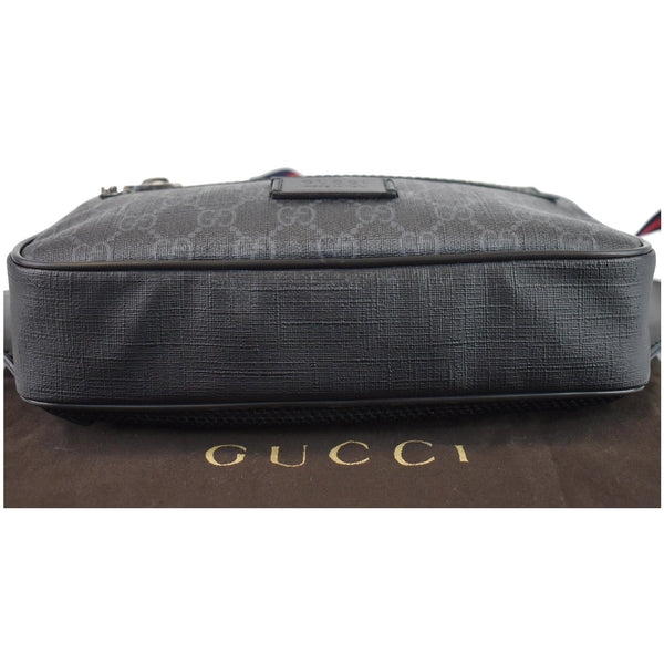 Gucci GG Supreme Leather Trim Belt Bumbag Bag bottom
