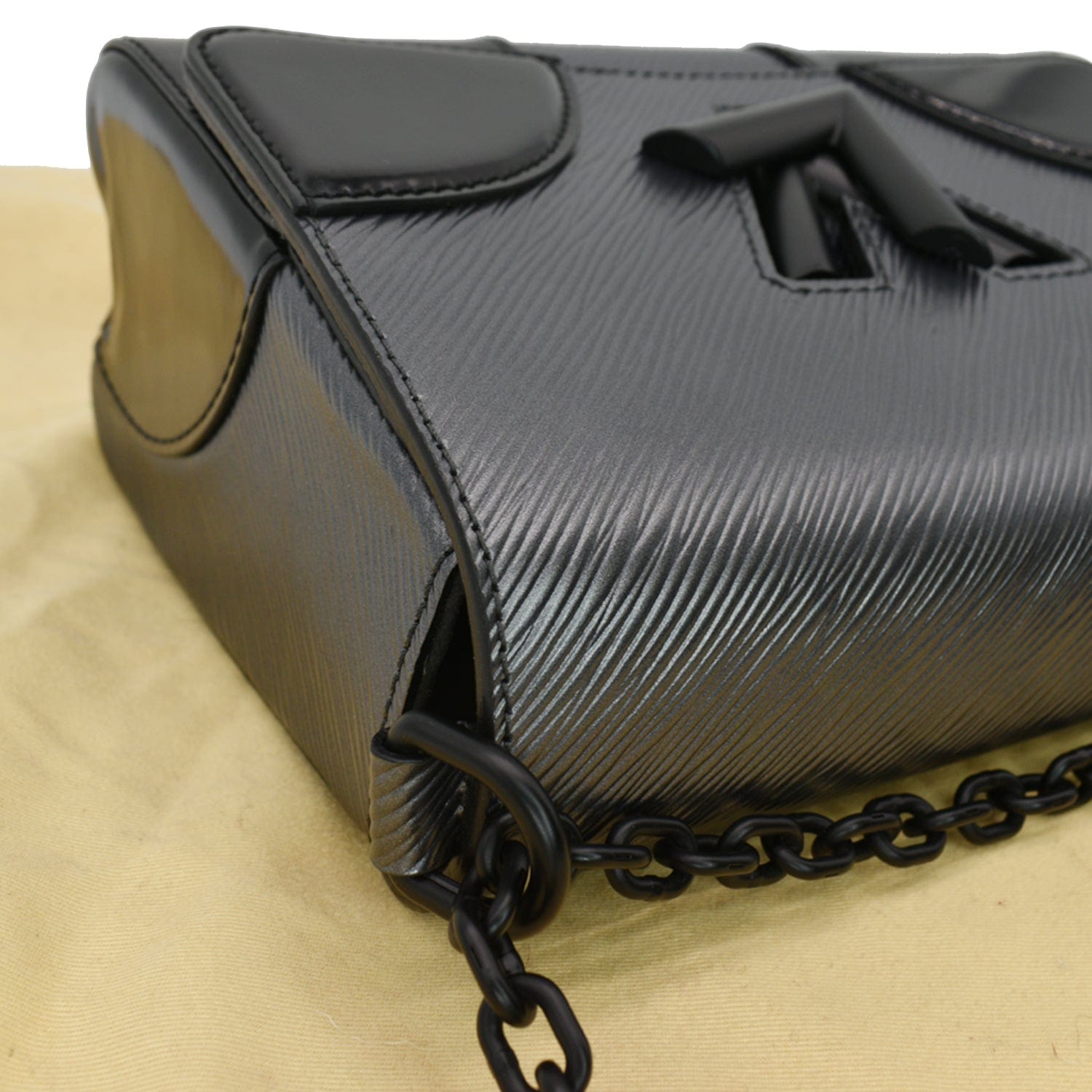 LOUIS VUITTON Twist Mini Epi Leather Chain Shoulder Bag M56117 Noir /  Silver