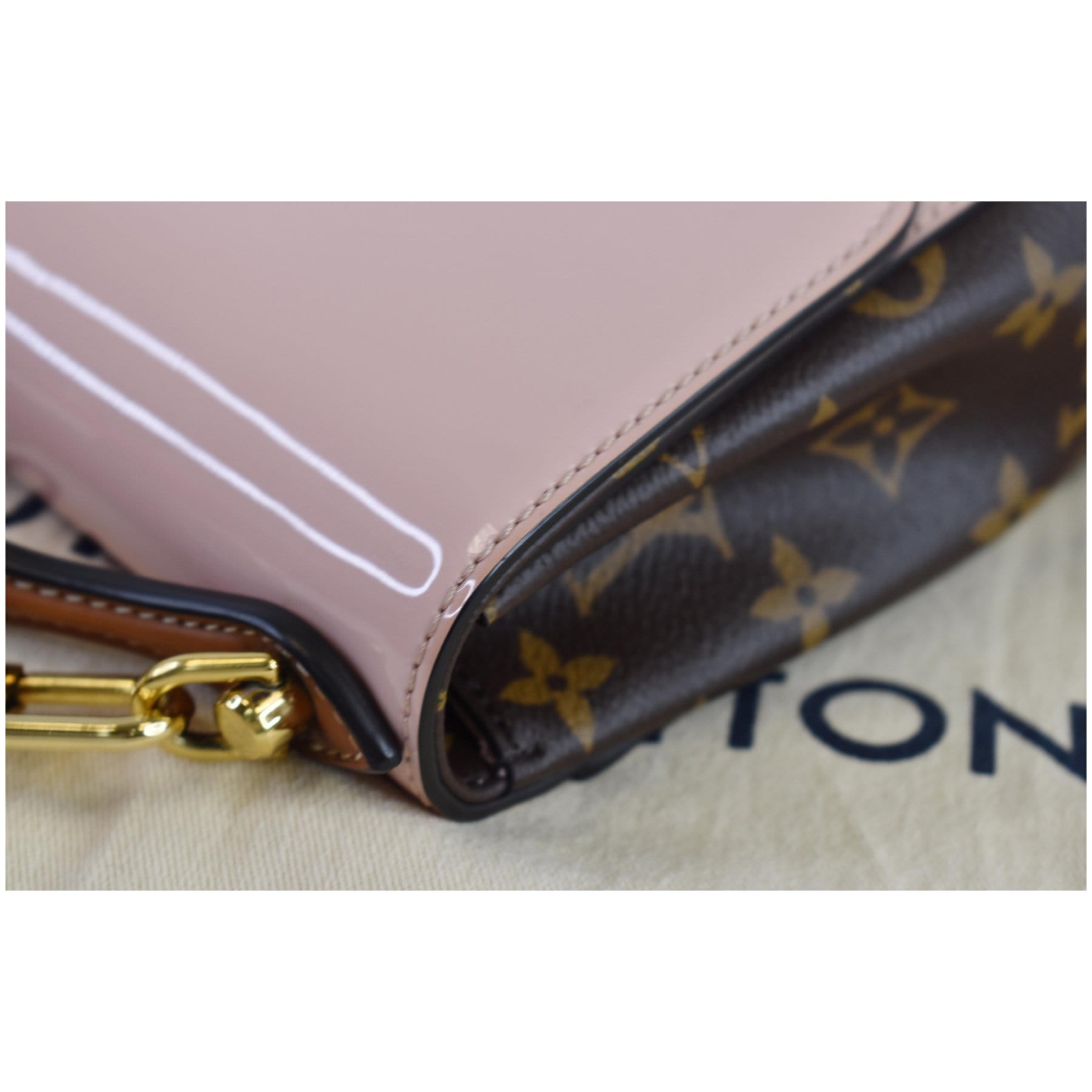 Louis Vuitton Cherrywood Handbag Vernis with Monogram Canvas BB - ShopStyle  Shoulder Bags