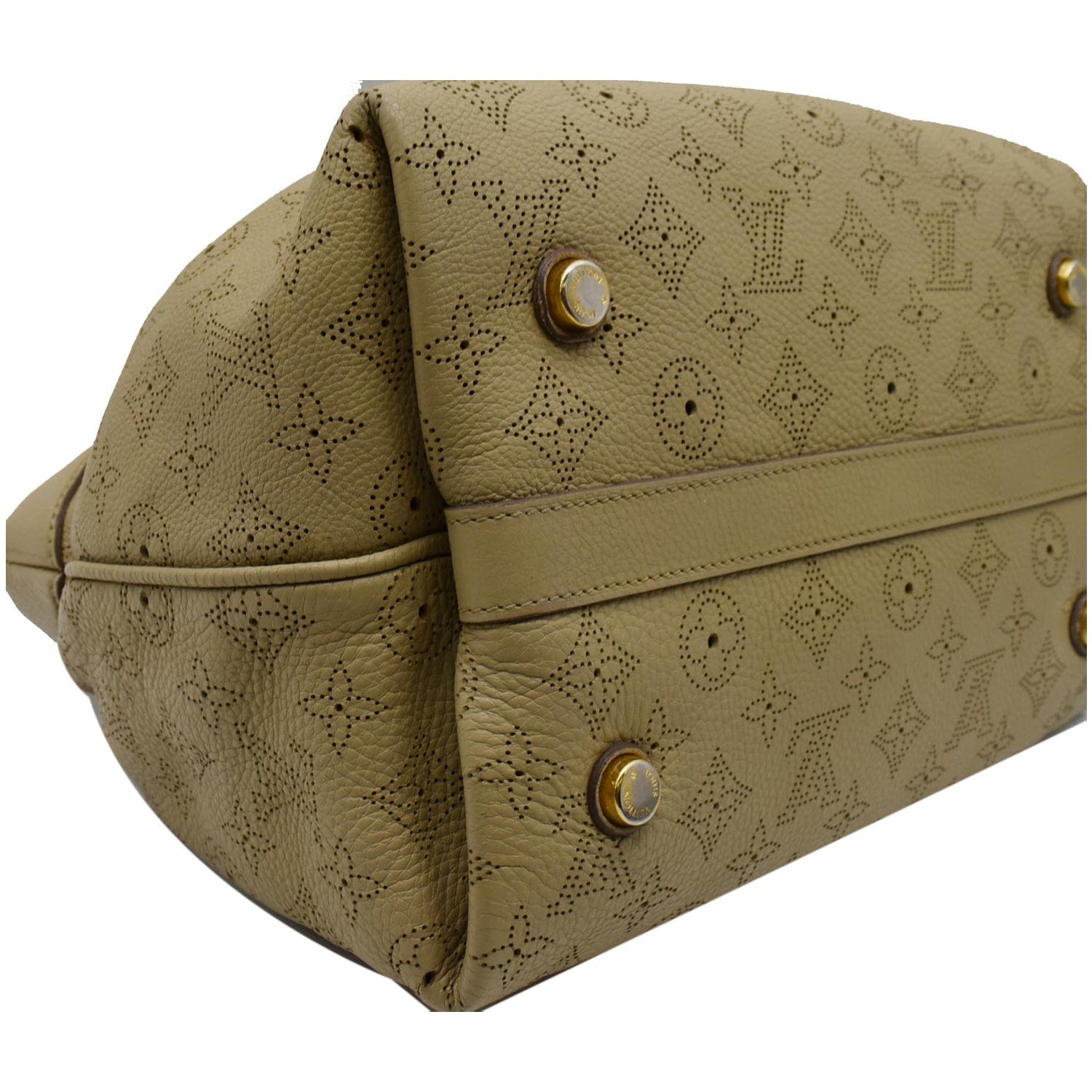 Louis Vuitton Taupe Monogram Mahina Leather Cirrus PM Bag Louis Vuitton |  The Luxury Closet