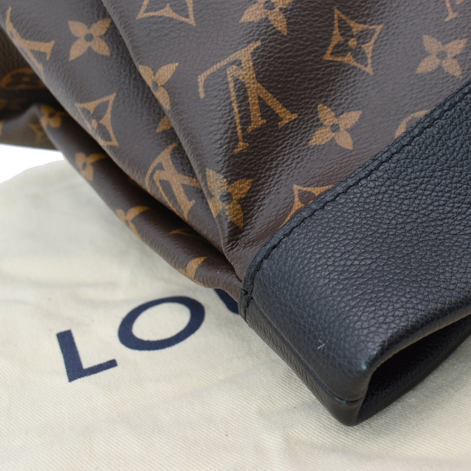 Shop Louis Vuitton Monogram Canvas Street Style Chain Leather