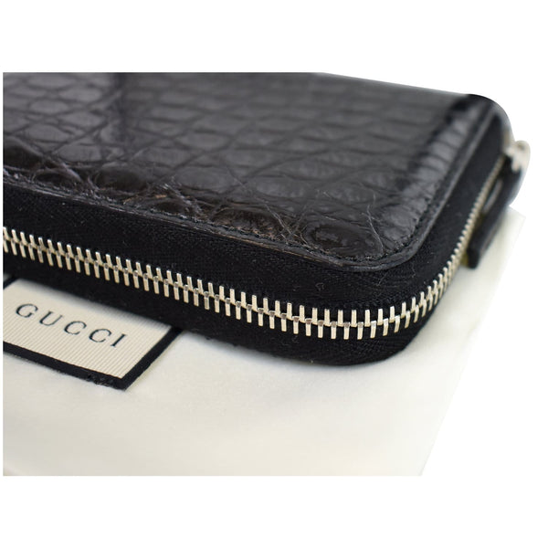 Gucci Embossed Crocodile Zip Around Bifold handbag