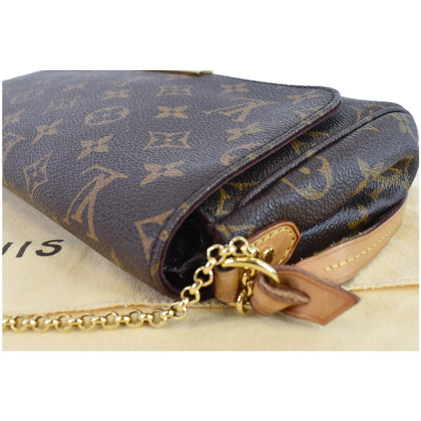 LOUIS VUITTON Favorite MM Monogram Canvas Crossbody Bag Brown