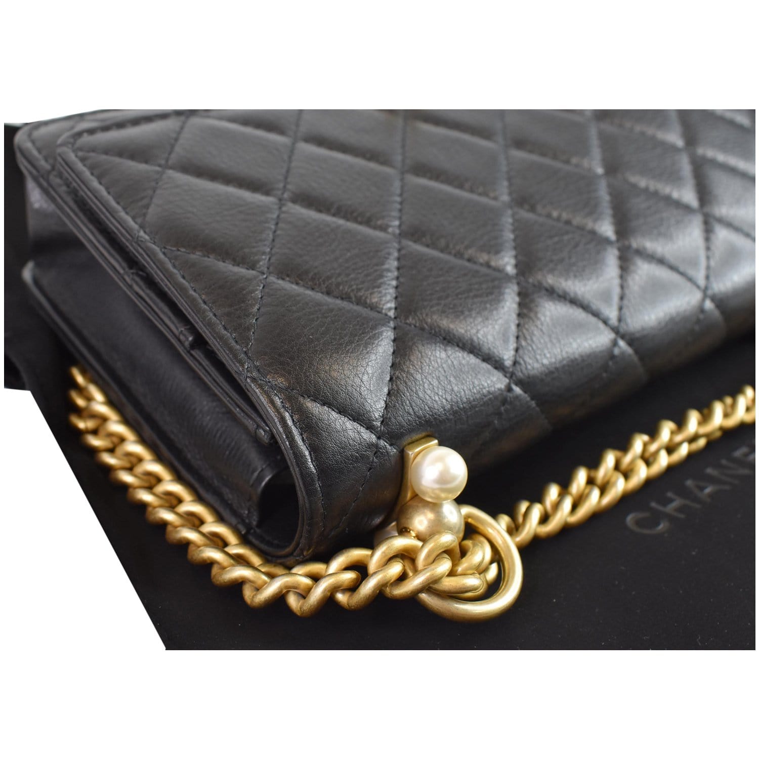 chanel caviar quilted wallet on chain woc black