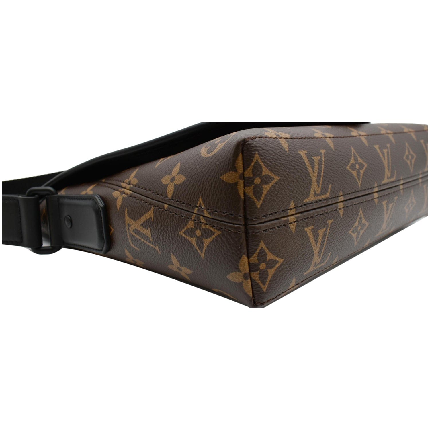 Louis Vuitton, Bags, Auth Louis Vuitton Shoulder Bag Monogram Macassar Magnetic  Messenger M45557