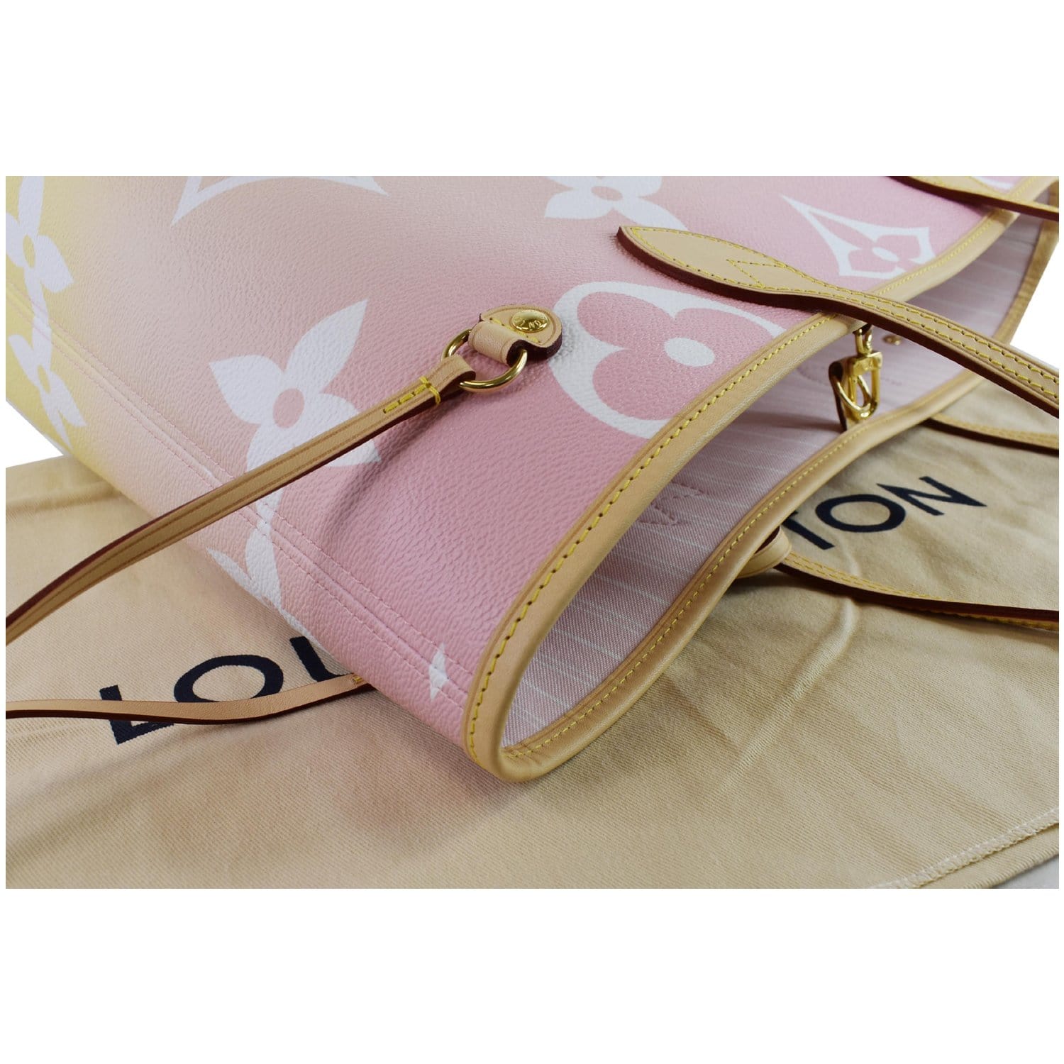 LOUIS VUITTON Monogram Giant By The Pool Neverfull MM Light Pink 704450