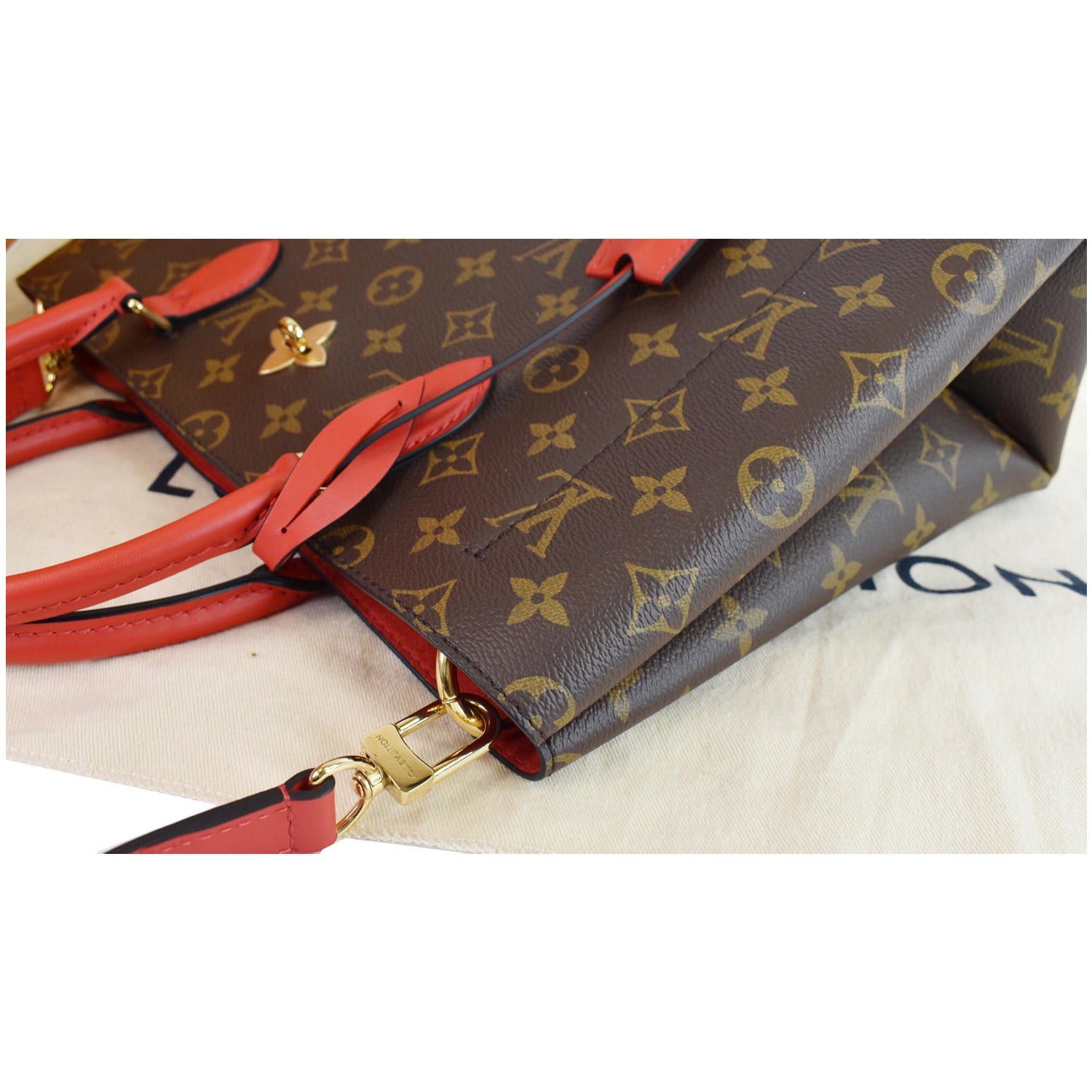 louis vuitton tote red inside