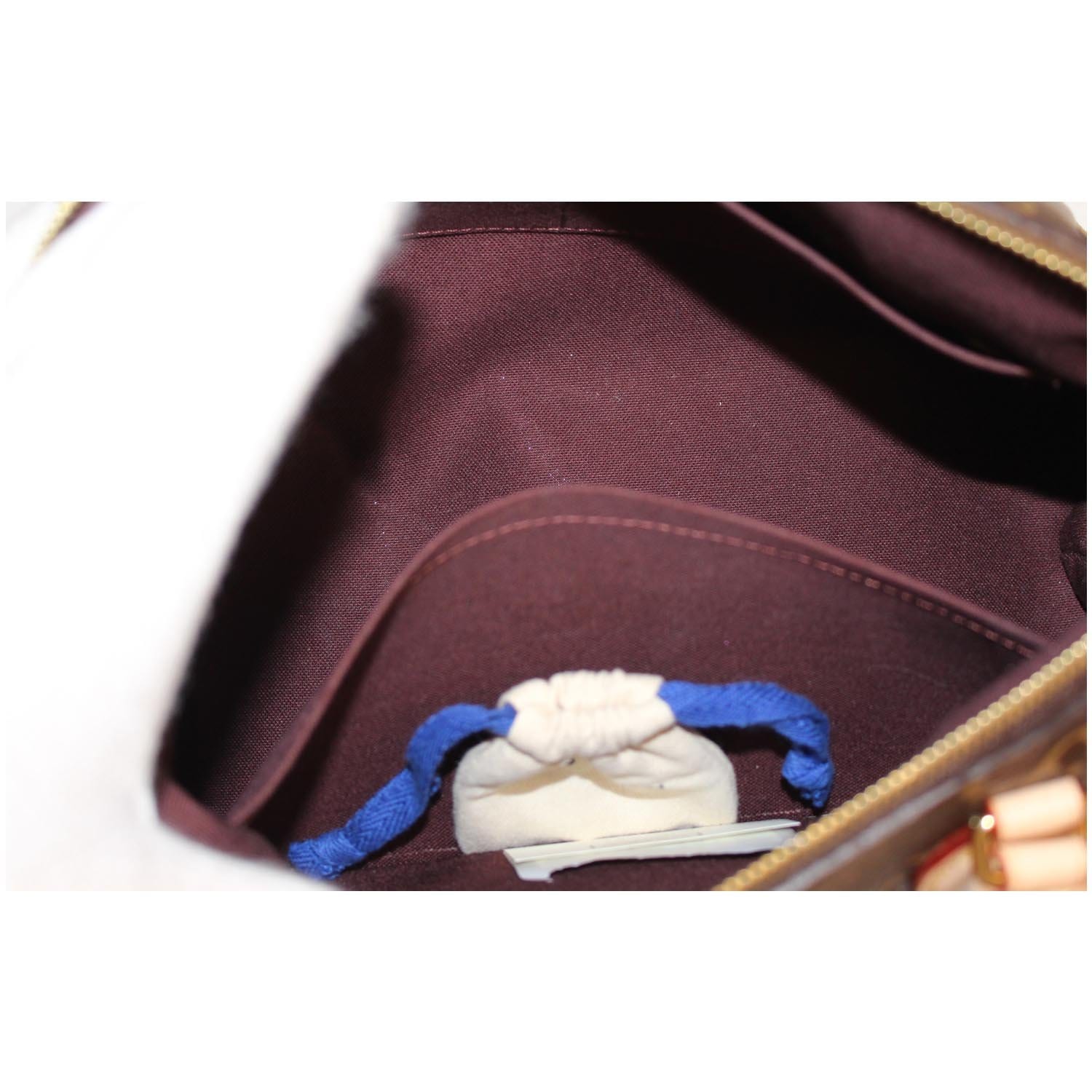 Now this bag!!! The Louis Vuitton Rivoli is simply beautiful. #designe
