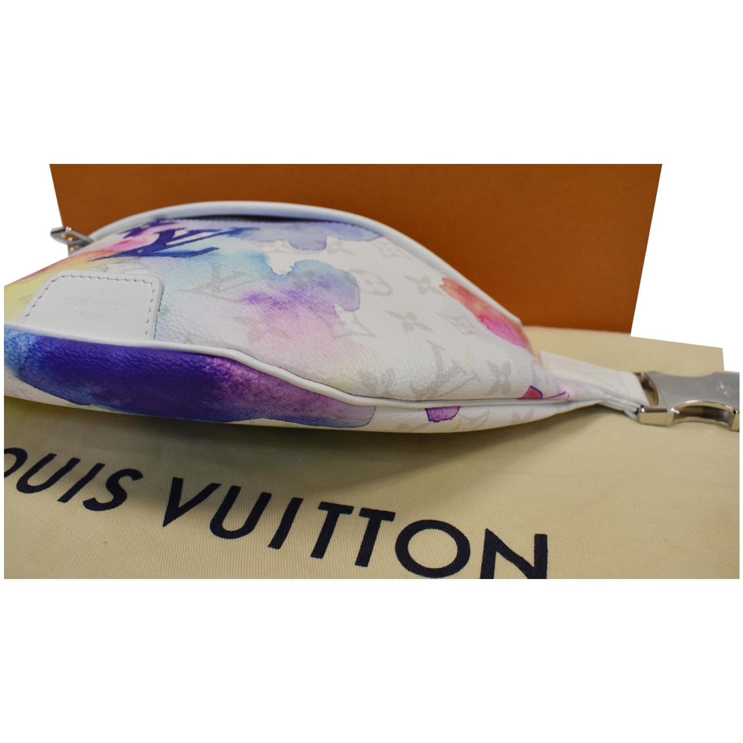 Louis Vuitton Discovery Bumbag Monogram Watercolor