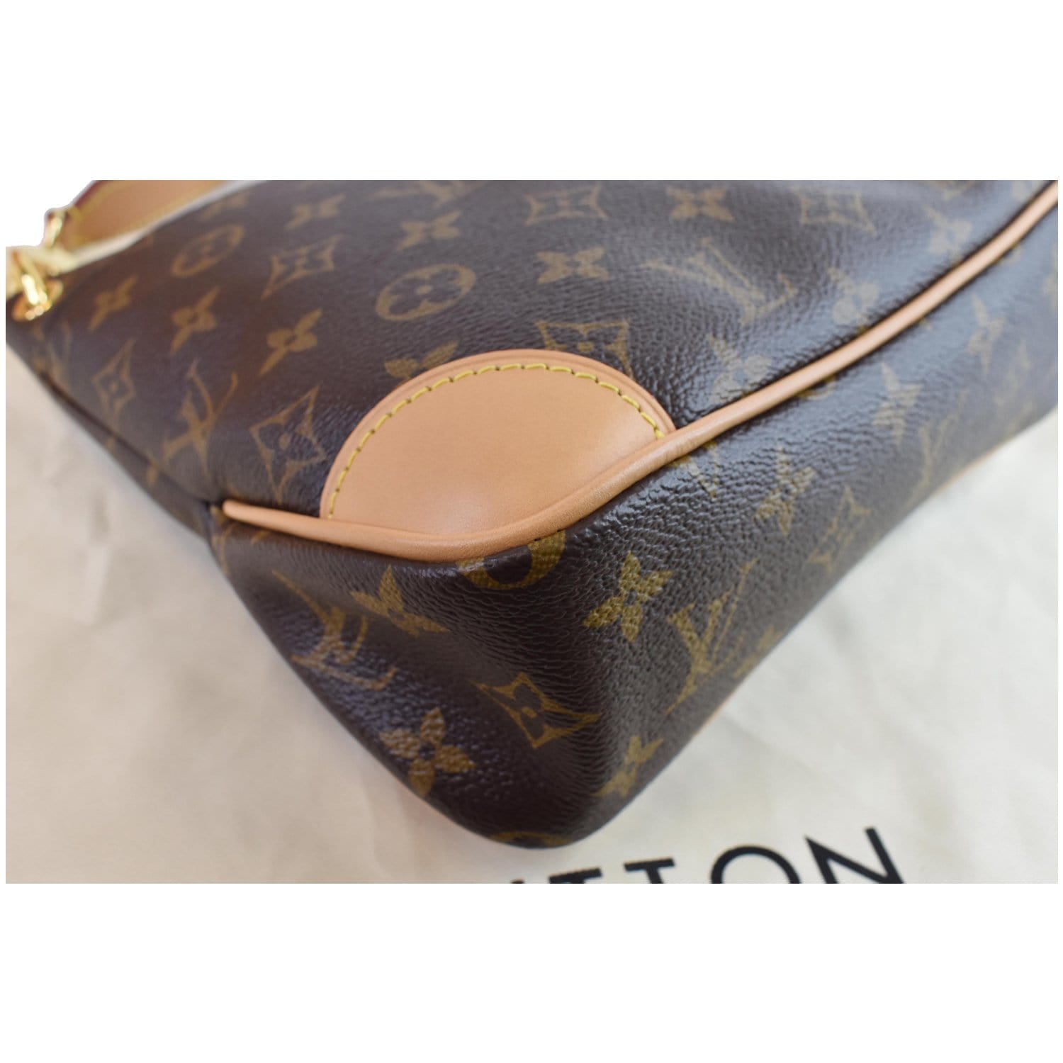 Louis Vuitton Neverfull Shopping Bag in Monogram Canvas and Natural