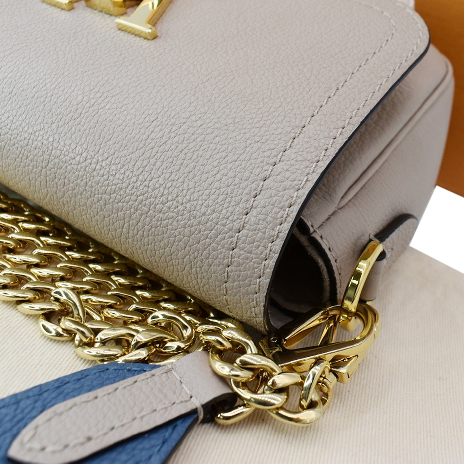 Louis Vuitton - Lockme Tender Bag - Asnières Green/milky White - Leather - Women - Luxury