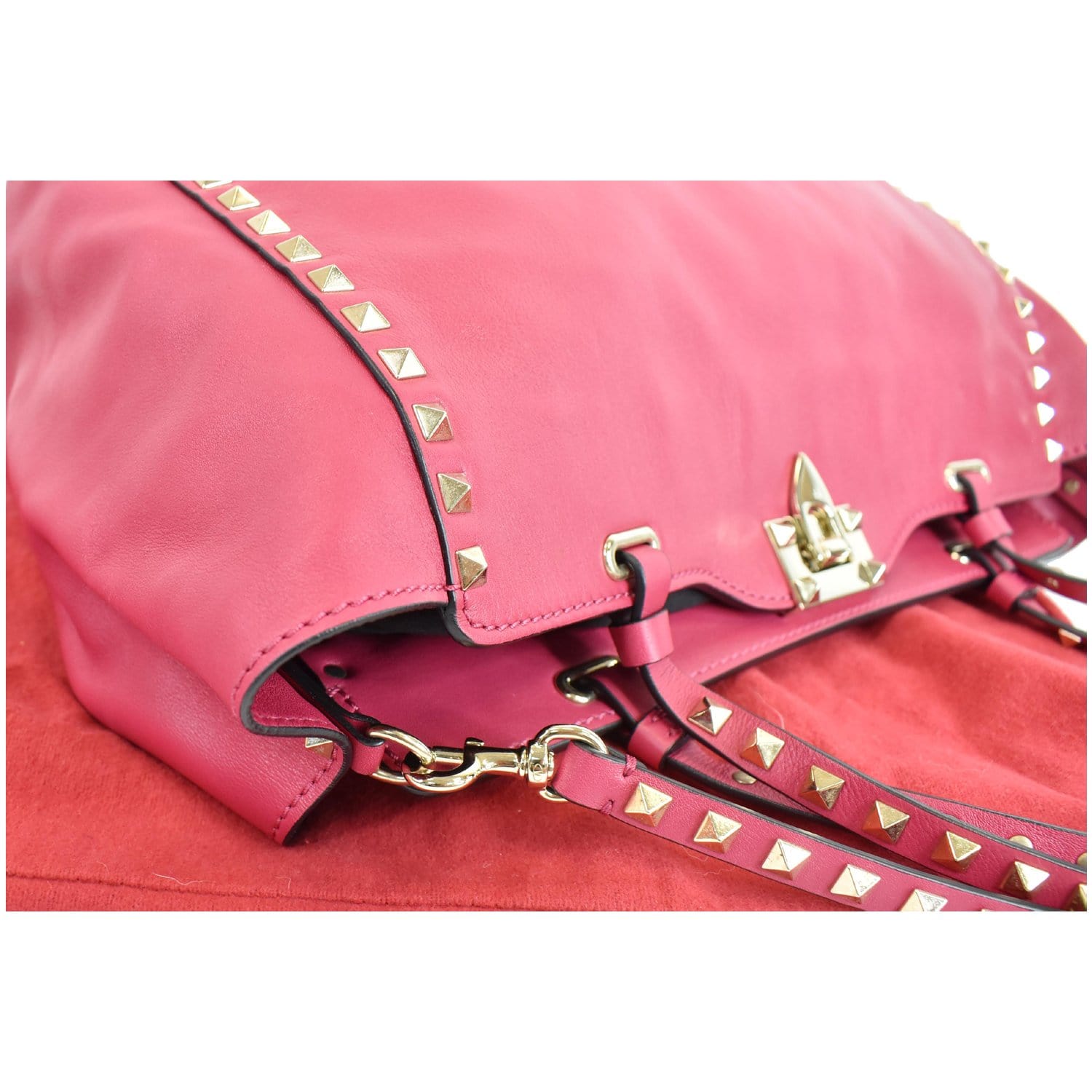 Valentino Pink Leather Rockstud Trapeze Small Crossbody Bag – On Que Style