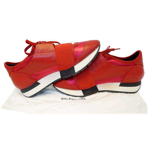 BALENCIAGA Race Runner Low-Top Sneakers Red - Final Sale