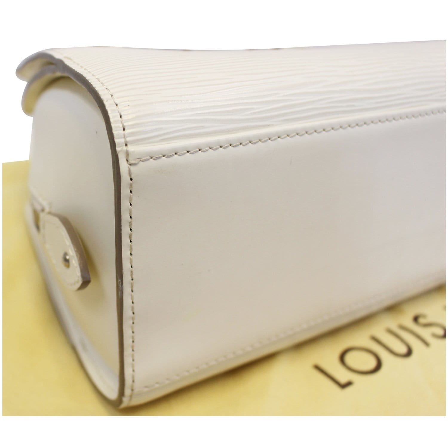 Louis Vuitton Ivory Epi Leather Pont Neuf PM Bag at 1stDibs