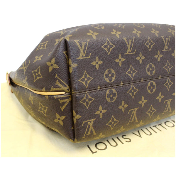 Louis Vuitton Turenne MM Monogram Shoulder Handbag - lv leather