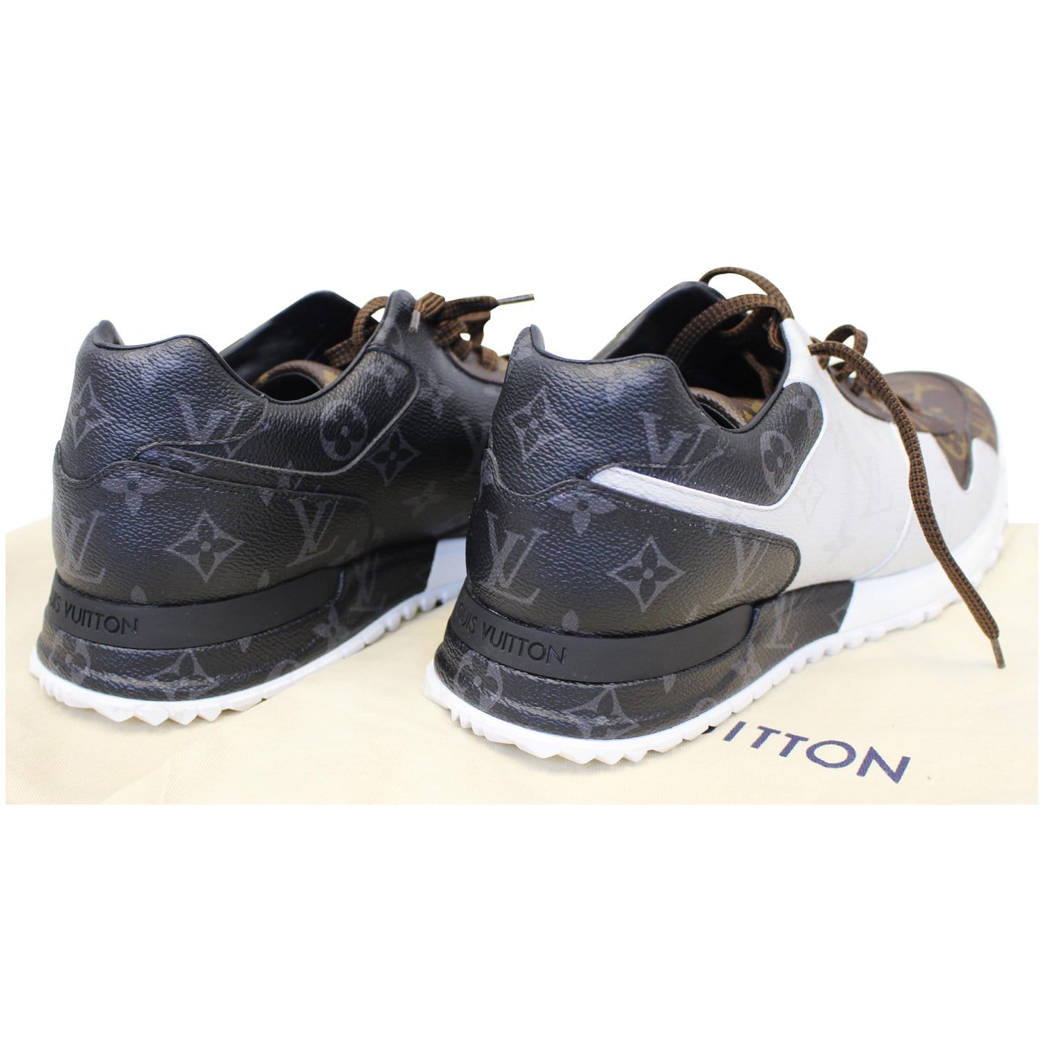sepatu sneakers Louis Vuitton Run Away Sneakers Tricolor Monogram Men