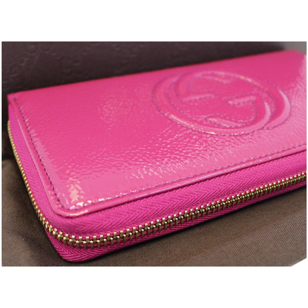 GUCCI Soho Interlocking G Leather Zip Around Wallet Fuchsia-US
